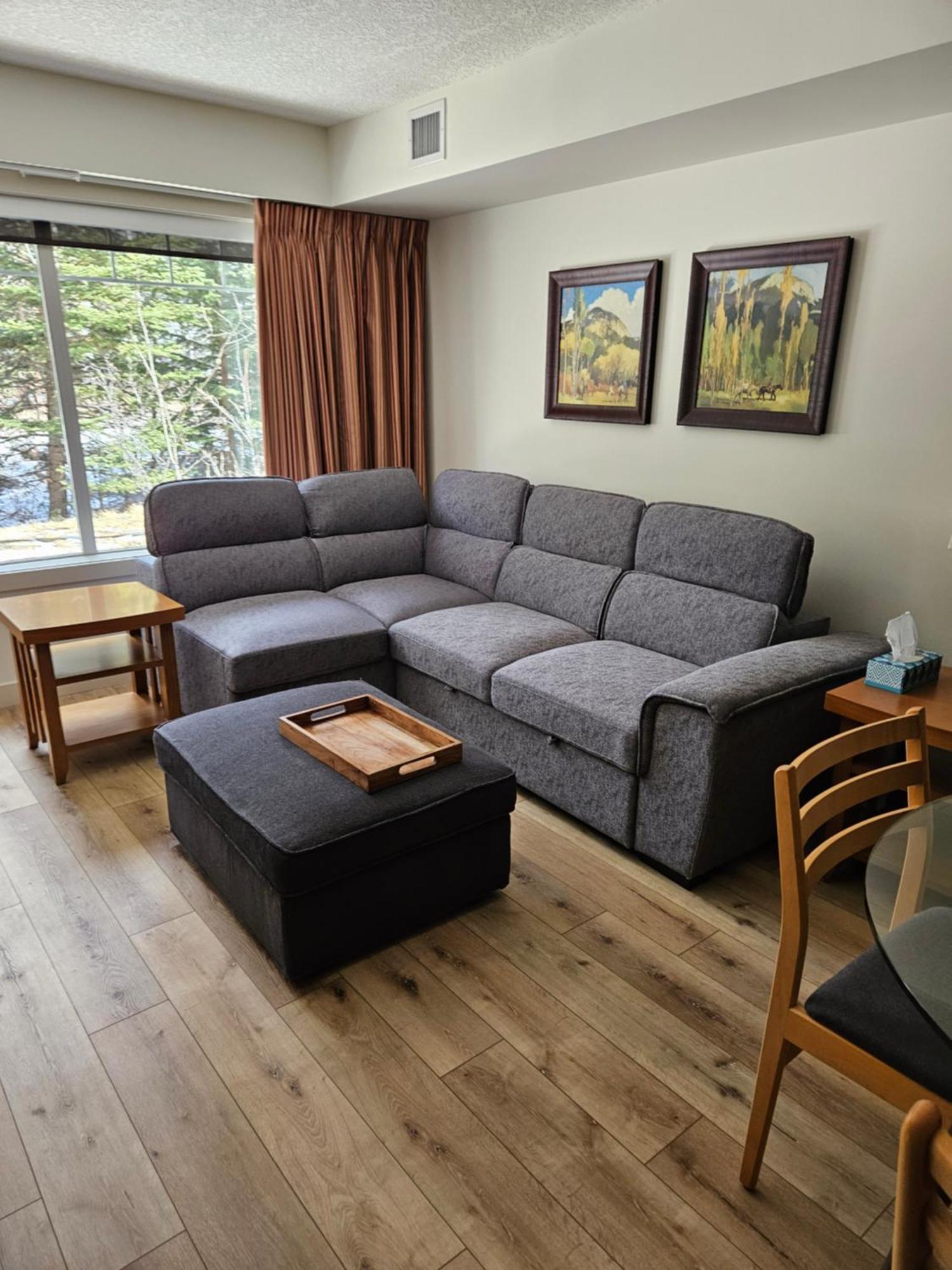Rocky Mountain Getaway Apartment แคนมอร์ ภายนอก รูปภาพ